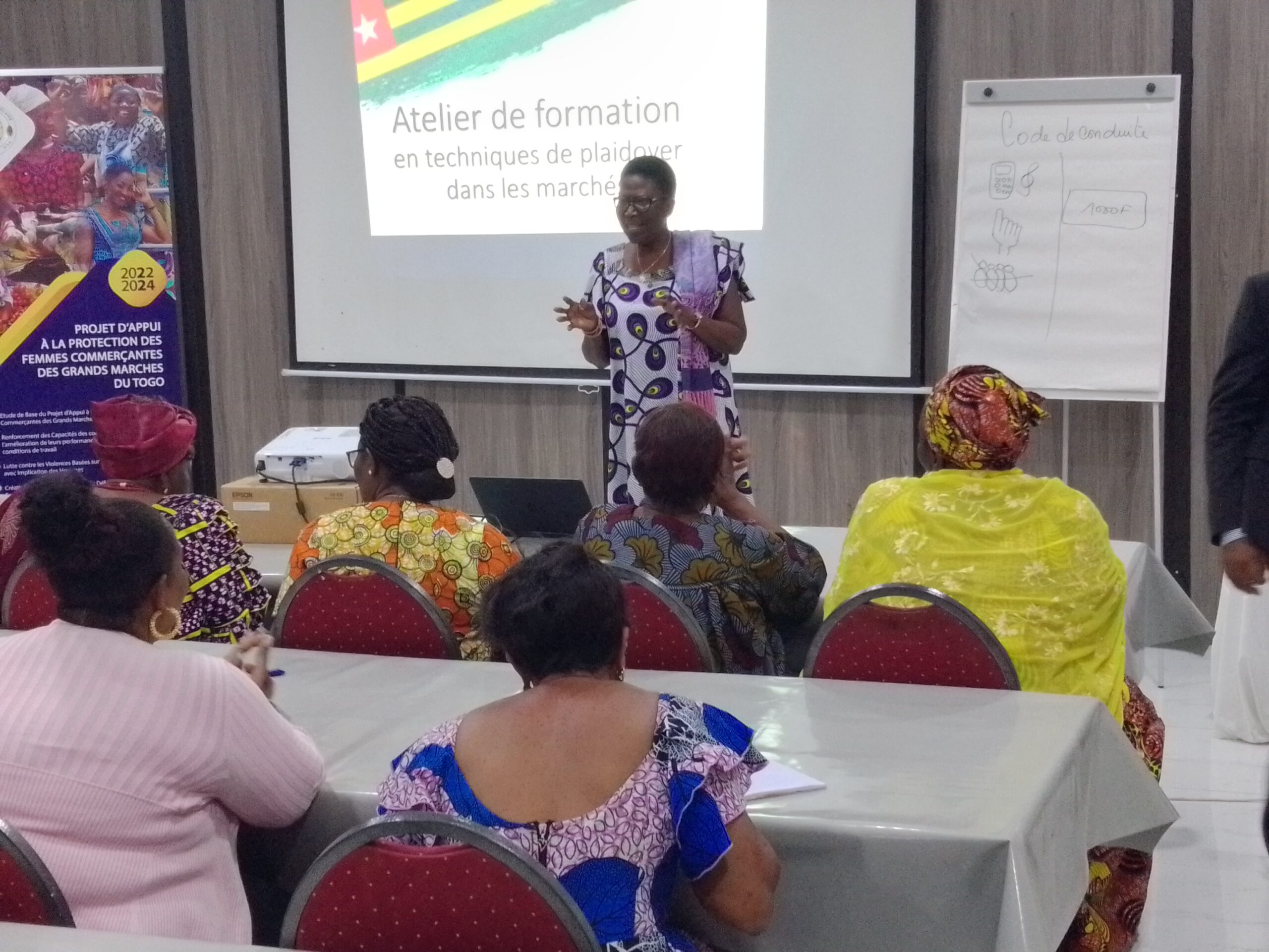 You are currently viewing Atelier de Formation des Femmes Leaders et Groupes de Femmes Commerçantes des Marchés de Lomé en Techniques de Plaidoyer et à s’Organiser pour des Activités de Création de Mouvement